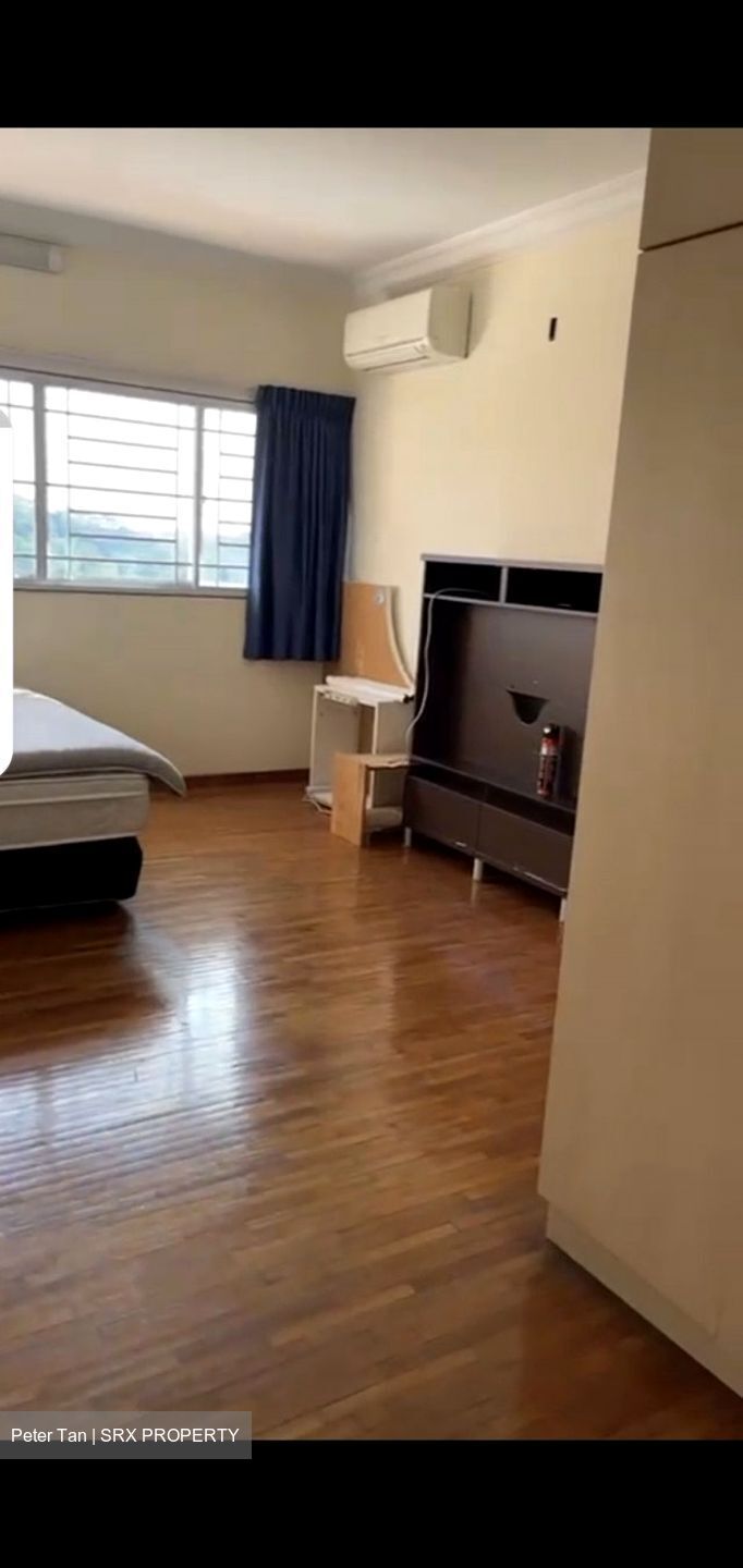 Sherwood Towers (D21), Apartment #504113161